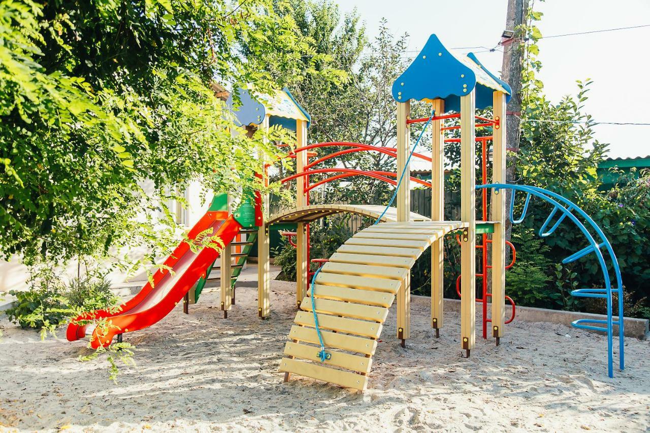 Baza Otdyha Primor'E Hotel Primorskoye Exterior photo